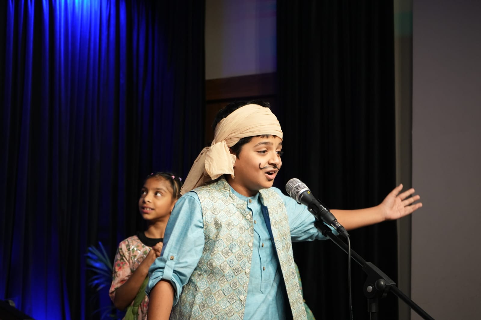 Read more about the article Bloom’s Stage Philosophy: Where Learning Meets the Spotlight. Regular Stage Exposures for all Learners of Arts, Dance, Music, Theatre, Public Speaking & Performing Arts